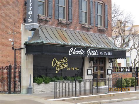 Charlie gittos - The downtown outpost of Charlie Gitto's has been cooking since 1974. The menu includes the staples of Italian meals - spaghetti bolognese, fettuccine alfredo, osso bucco - and some St. Louis ...